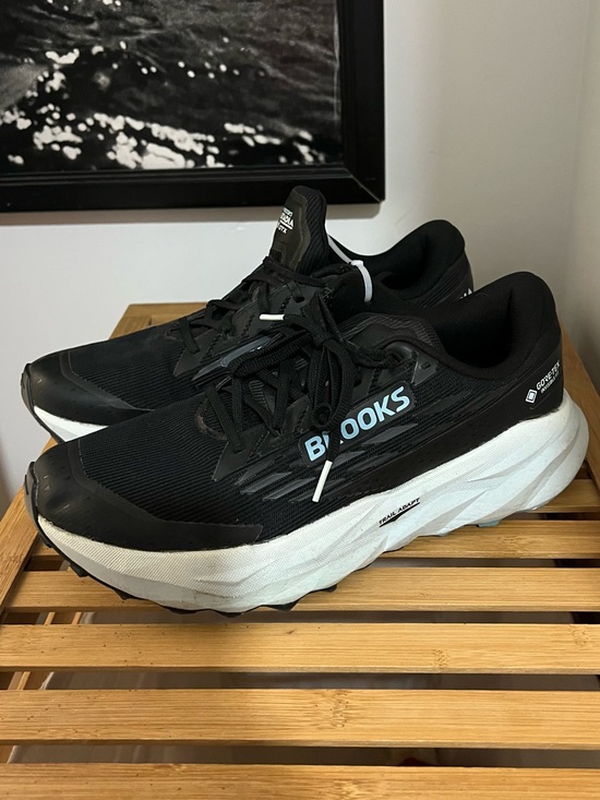 Brooks Other - Brooks Men's Black with White Midsole Running Shoes